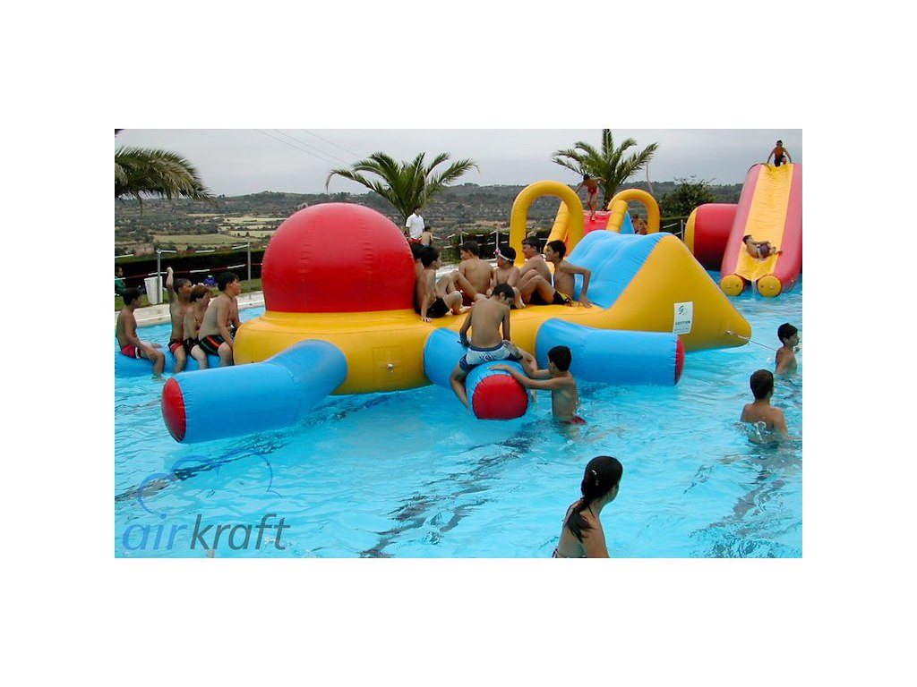 Hummer 6,8 x 4,2 x 1,2 m | Airkraft