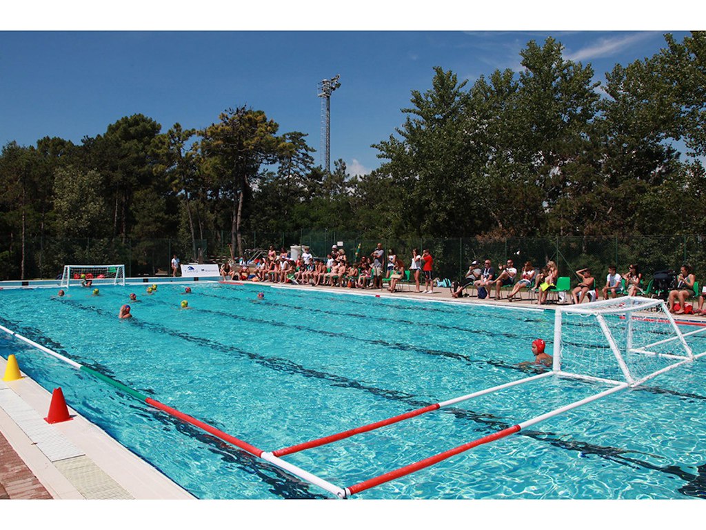 Oppustelig bane t/juniorvandpolo | L20 x B11-15 m | Malmsten