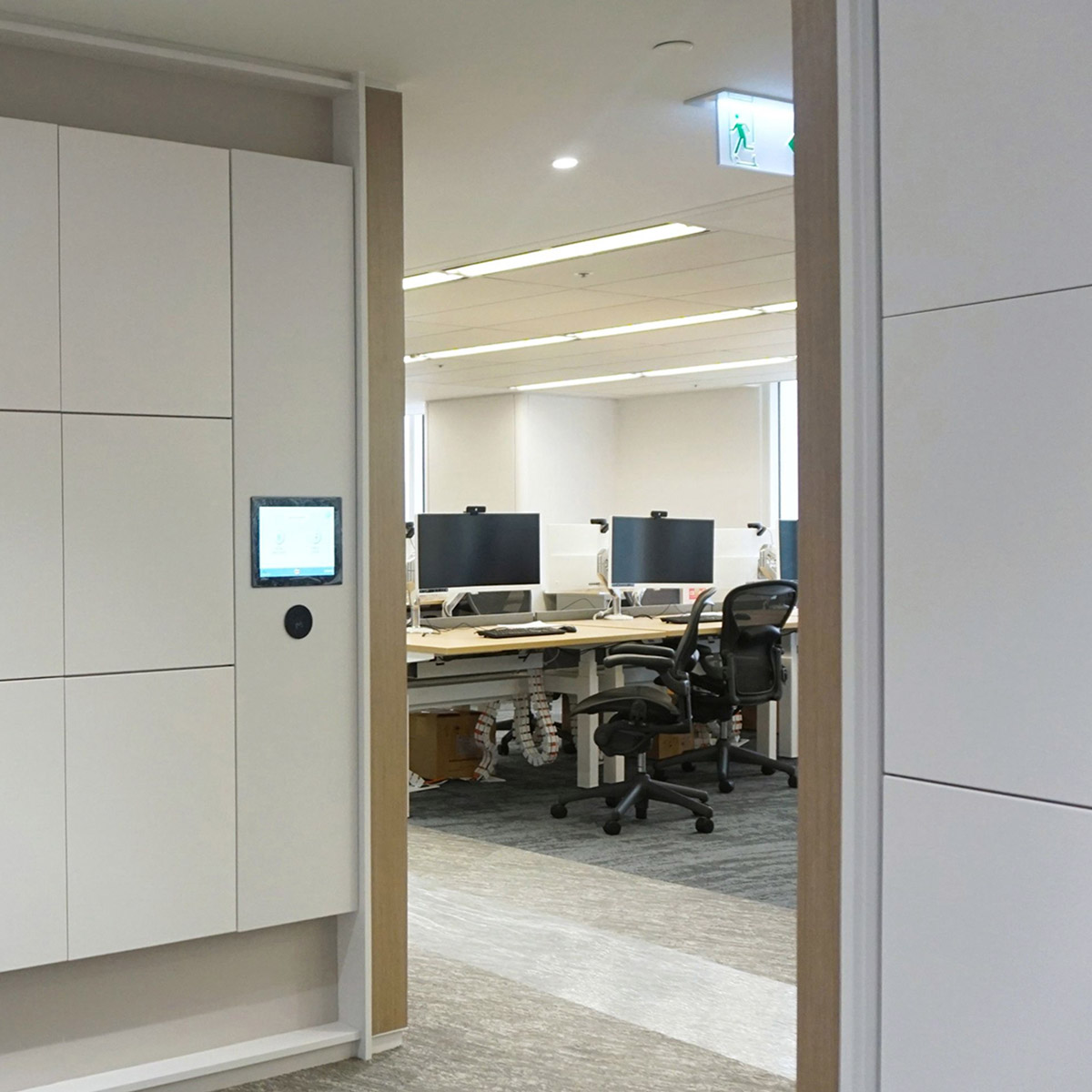 Metra smart lockers til professionelle faciliteter